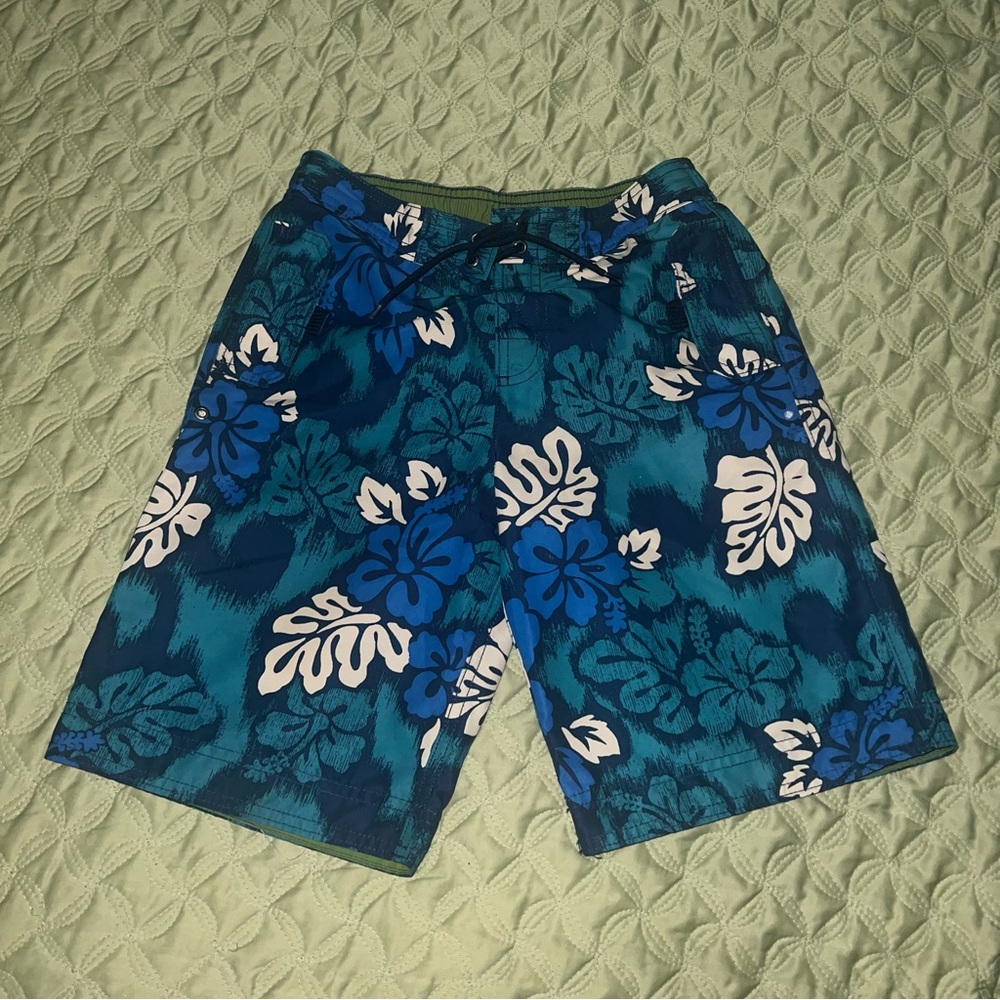 Land’s End Boys Hawaiian Print Board Shorts Size S (8)